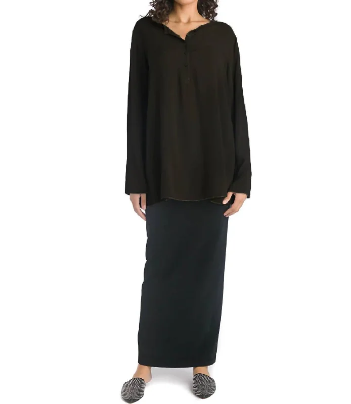 Long Sleeve Flowy Tunic In Black