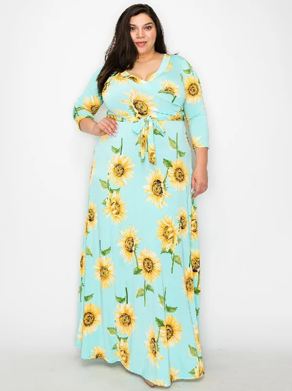 Signature Plus Size Maxi Dress in Sunflower