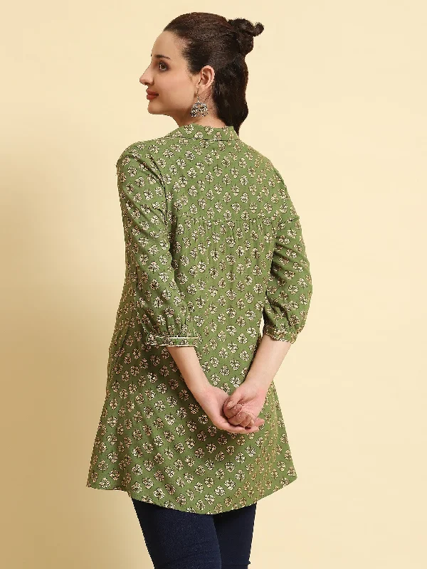 Women Green Floral Printed Tunic