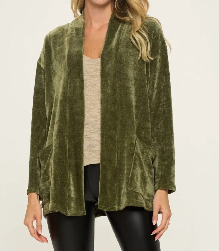 Large / olive green