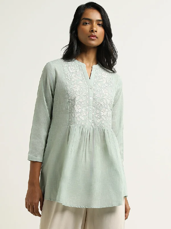 Utsa Green Embroidered Cotton Kurti