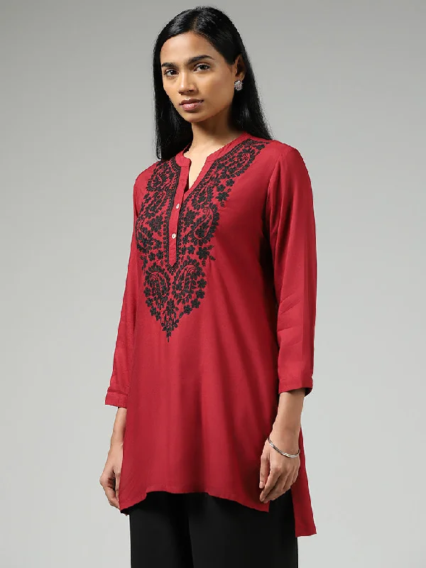 Utsa Red Paisley Floral Embroidered Kurti