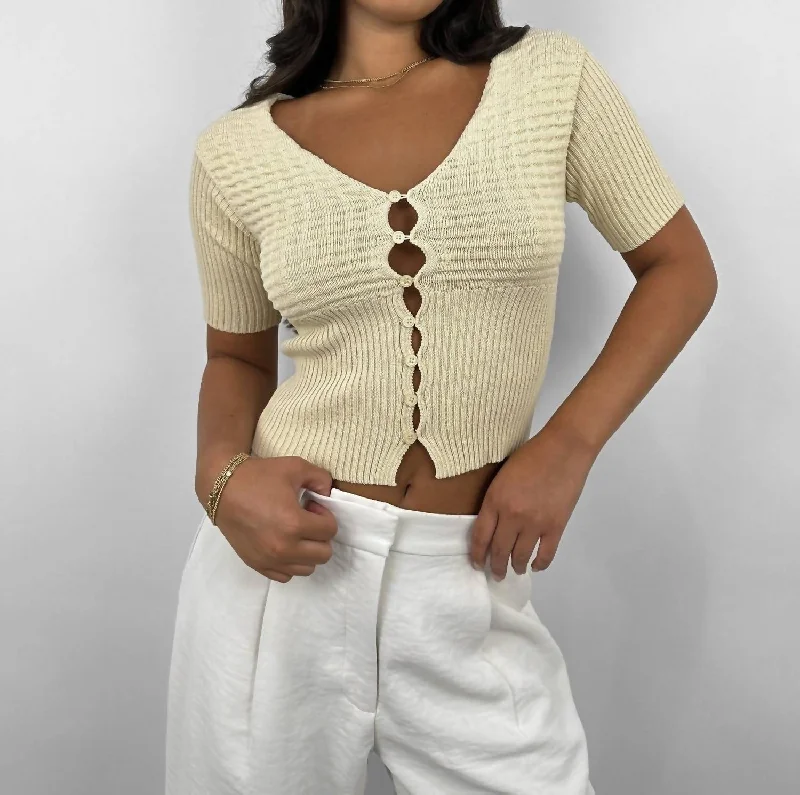 Peep Button Short Sleeve Knit Top In Beige