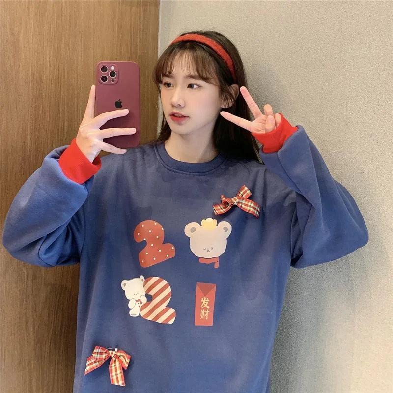 Women's Kawaii Bears And Lucky Pacakage Printed Sweaters With Bowknots